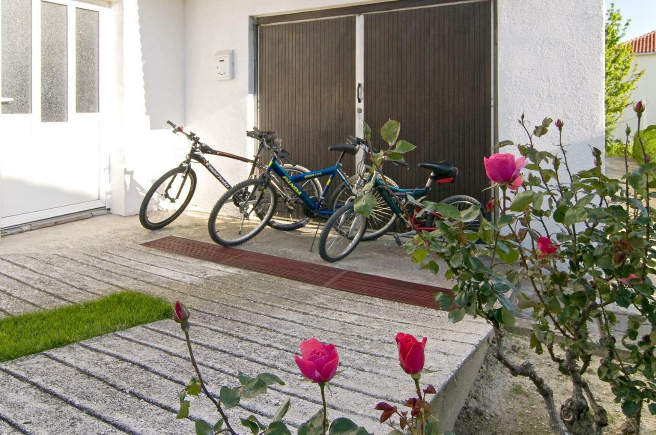 Apartment Mihanovic Žrnovnica المظهر الخارجي الصورة